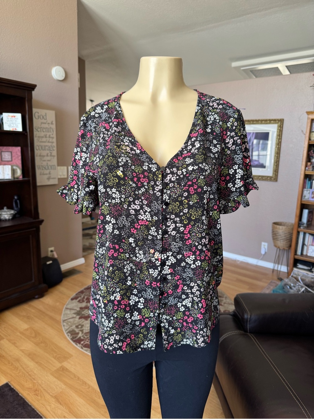 CeCe black, pink & gray V-neck short ruffled sleeves-size M